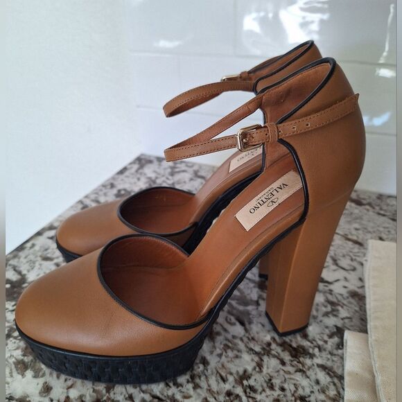 Valentino  Garavani Brown Leather Heel Platform Flats Sandals Size 39.5 - Picture 4 of 15